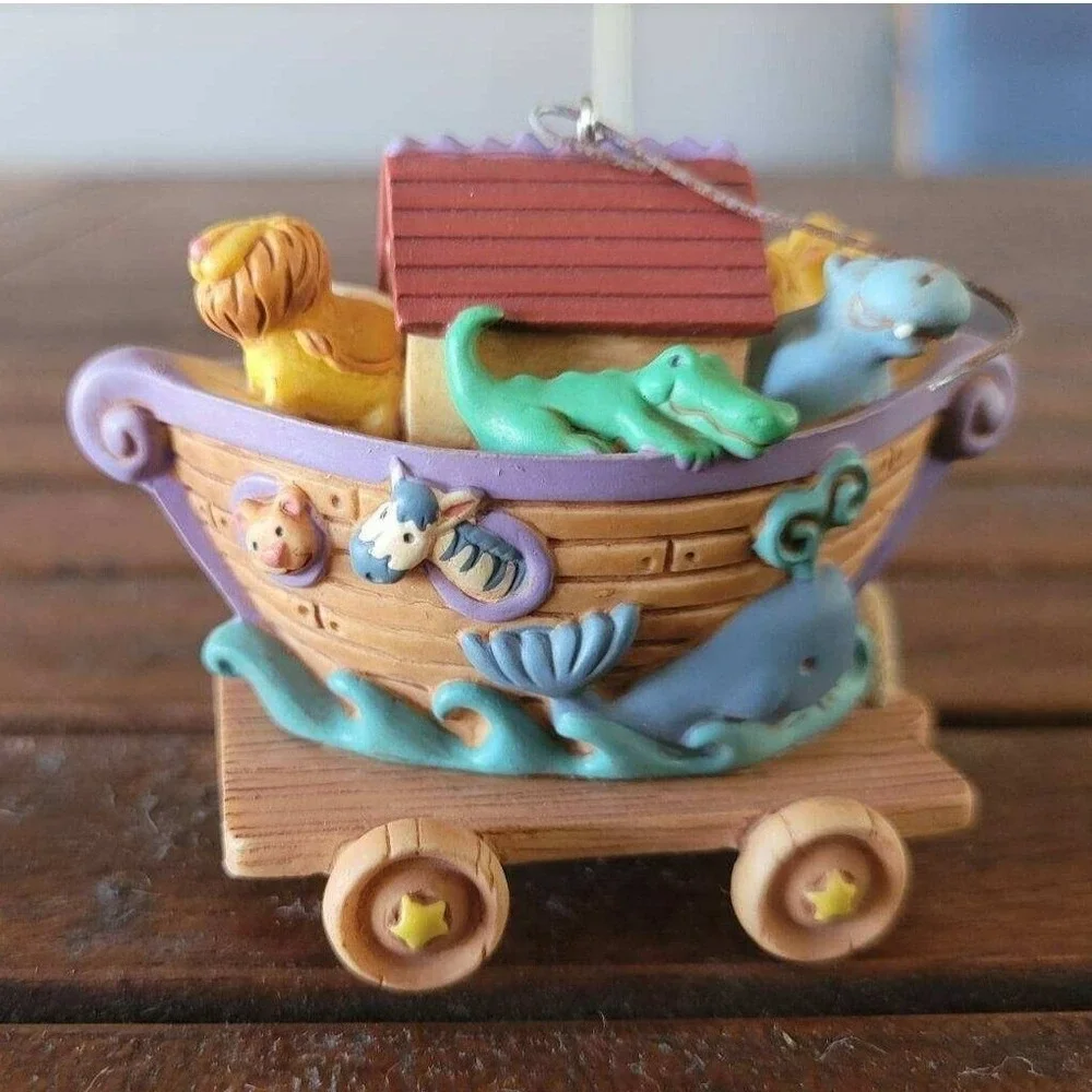 Hallmark Keepsake Ornament Safe in Noah's‎ Ark  Handcrafted Christmas 2000